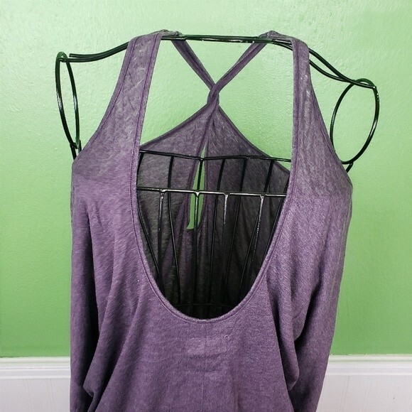 Chaser Purple Twisted Key Hole Long Sleeve Open Back Shirt Size Medium - Picture 3 of 11